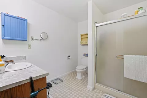 Bath - 6637 Baralee Ln, Placerville, CA 95667 photo 1 of 4