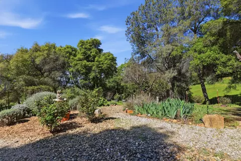 Exterior - 6637 Baralee Ln, Placerville, CA 95667 photo 13 of 30