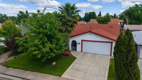 7018 Checkerbloom Way, Citrus Heights, CA 95610