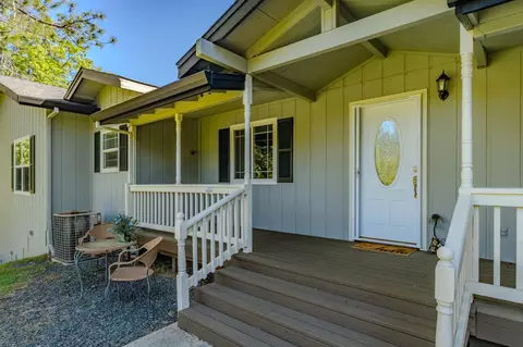 Exterior - 16270 Meadow View Rd, Sutter Creek, CA 95685 photo 3 of 18