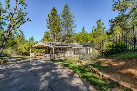Exterior - 16270 Meadow View Rd, Sutter Creek, CA 95685 photo 7 of 18