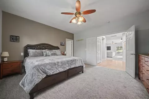 Bedroom - 16270 Meadow View Rd, Sutter Creek, CA 95685 photo 2 of 6