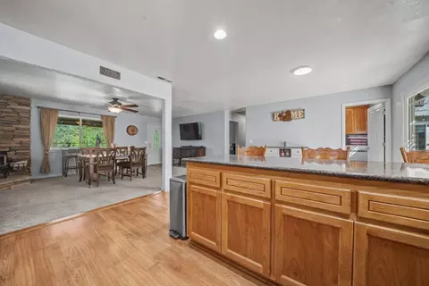 Entry Way - 16270 Meadow View Rd, Sutter Creek, CA 95685 photo 1 of 1
