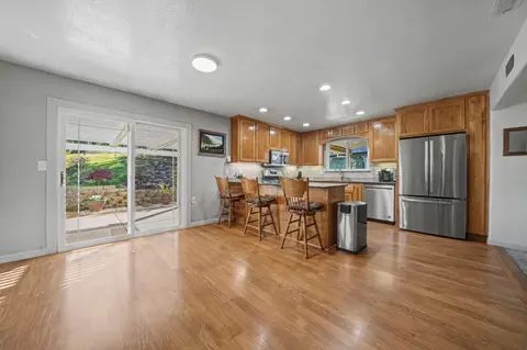 Kitchen - 16270 Meadow View Rd, Sutter Creek, CA 95685 photo 1 of 4