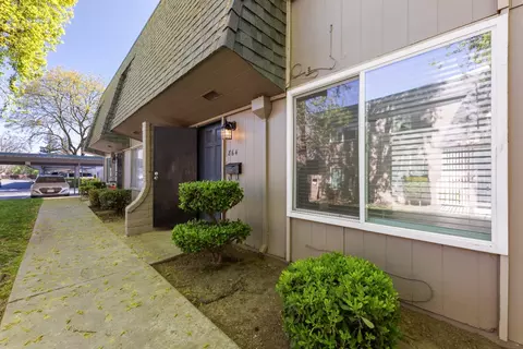 864 Rutledge Dr, Lodi, CA 95242