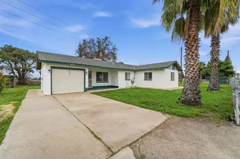 Exterior - 4529 E Briggsmore Ave, Modesto, CA 95355 photo 6 of 17