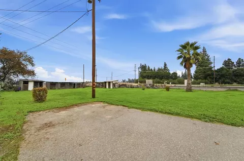 Exterior - 4529 E Briggsmore Ave, Modesto, CA 95355 photo 7 of 17