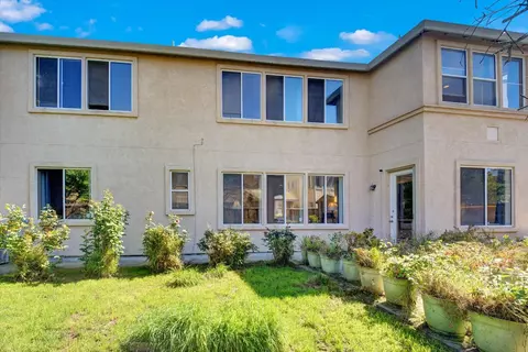 Exterior - 30253 Oakbrook Rd, Hayward, CA 94544 photo 4 of 5