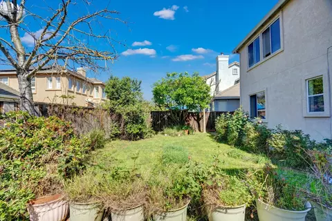 Exterior - 30253 Oakbrook Rd, Hayward, CA 94544 photo 2 of 5