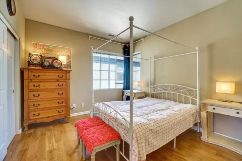 Bedroom - 30253 Oakbrook Rd, Hayward, CA 94544 photo 8 of 11