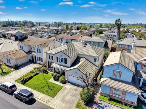 View/Area - 30253 Oakbrook Rd, Hayward, CA 94544 photo 3 of 5
