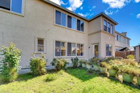 Exterior - 30253 Oakbrook Rd, Hayward, CA 94544 photo 3 of 5