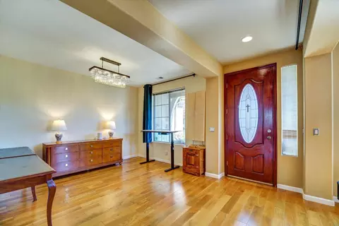 Entry Way - 30253 Oakbrook Rd, Hayward, CA 94544 photo 1 of 3