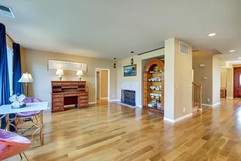 Living - 30253 Oakbrook Rd, Hayward, CA 94544 photo 1 of 5