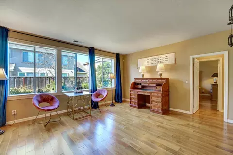 Living - 30253 Oakbrook Rd, Hayward, CA 94544 photo 2 of 5