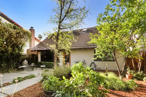 2406 Overhill Ln, Davis, CA 95616 photo 2