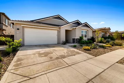 1732 Stinson Way, Plumas Lake, CA 95961