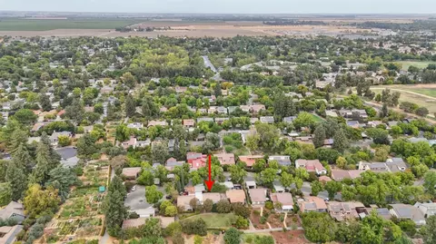 View/Area - 2526 Overhill Ln, Davis, CA 95616 photo 6 of 8