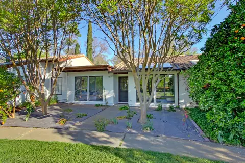 Exterior - 2526 Overhill Ln, Davis, CA 95616 photo 18 of 22