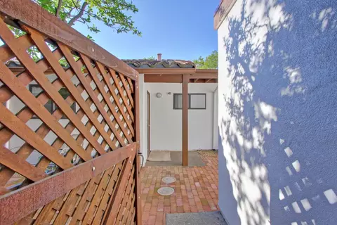 Exterior - 2526 Overhill Ln, Davis, CA 95616 photo 2 of 22