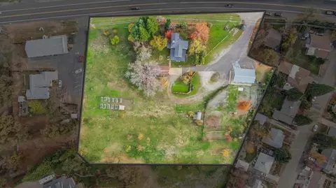 View/Area - 433 E Highway 4, Murphys, CA 95247 photo 2 of 4