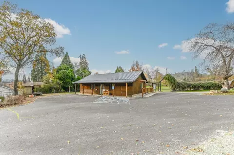 Exterior - 433 E Highway 4, Murphys, CA 95247 photo 12 of 15