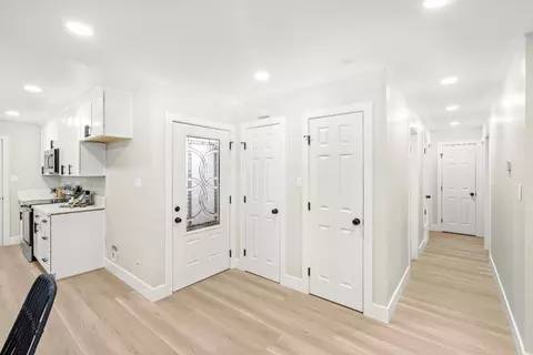 Entry Way - 5610 Millburn St, Carmichael, CA 95608 photo 4 of 5