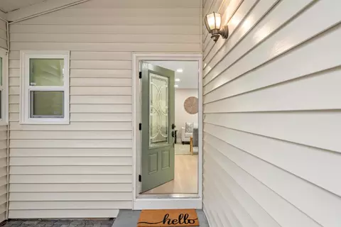 Entry Way - 5610 Millburn St, Carmichael, CA 95608 photo 1 of 5