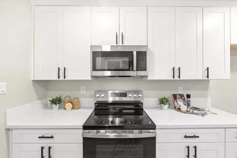 Kitchen - 5610 Millburn St, Carmichael, CA 95608 photo 4 of 4
