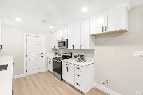 Kitchen - 5610 Millburn St, Carmichael, CA 95608 photo 2 of 4