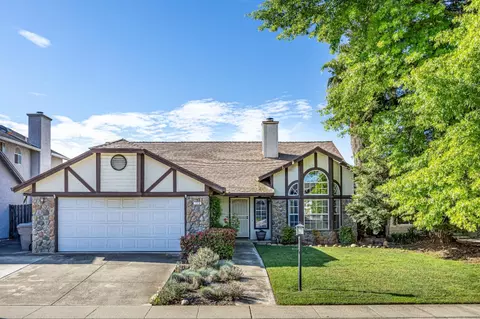 1219 Zinfandel Dr, Roseville, CA 95747