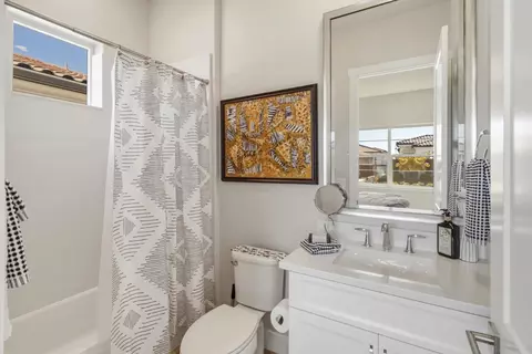 Bath - 4248 Grey Hawk St, Folsom, CA 95630 photo 2 of 3