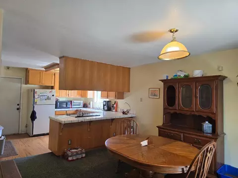 Dining - 401 Montrose Ct, Modesto, CA 95355 photo 2 of 2