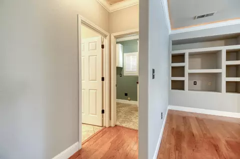 Entry Way - 3701 Amestoy Ct, Modesto, CA 95355 photo 5 of 7