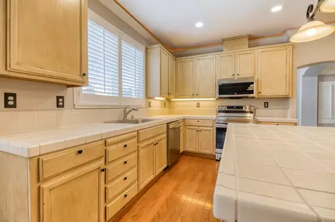 Kitchen - 3701 Amestoy Ct, Modesto, CA 95355 photo 1 of 3
