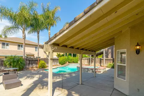 Exterior - 3701 Amestoy Ct, Modesto, CA 95355 photo 4 of 6