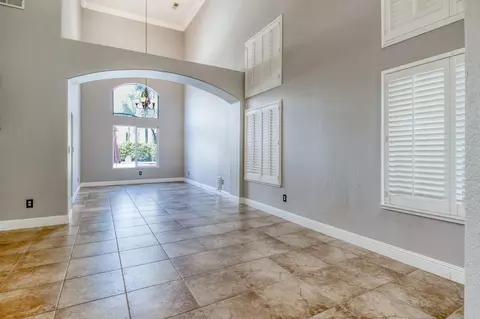 Living - 3701 Amestoy Ct, Modesto, CA 95355 photo 1 of 8