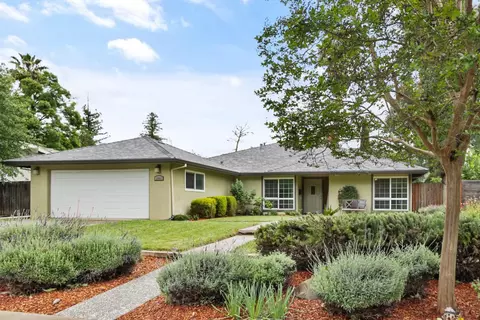 3948 Cowell Blvd, Davis, CA 95618