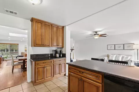 Kitchen - 3948 Cowell Blvd, Davis, CA 95618 photo 6 of 7