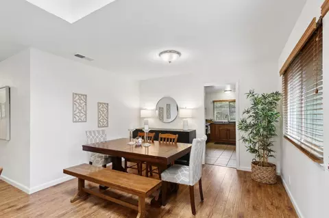 Dining - 3948 Cowell Blvd, Davis, CA 95618 photo 2 of 3