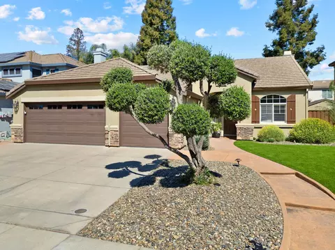 2121 Steinbeck Dr, Modesto, CA 95356 photo 1