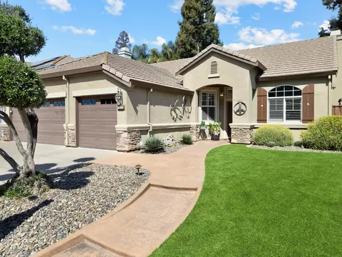 2121 Steinbeck Dr, Modesto, CA 95356 photo 4