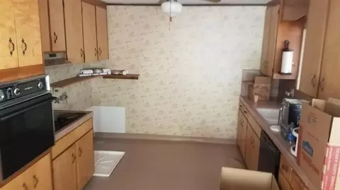 Kitchen - 1172 Hodson Rd, Copperopolis, CA 95228 photo 2 of 2