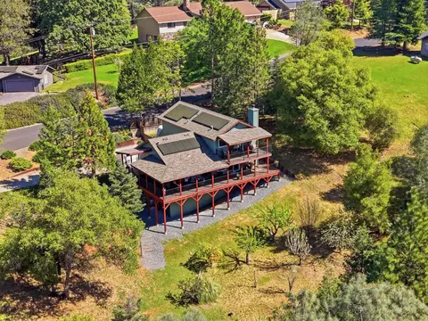 1742 Cherokee Ct, Cool, CA 95614