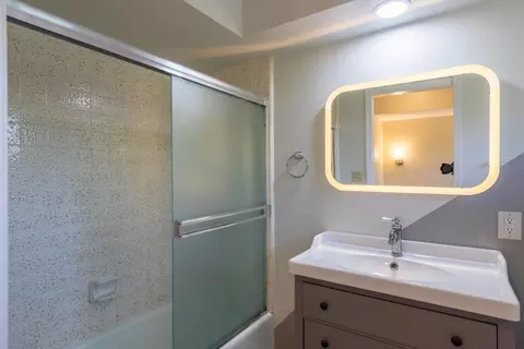 Bath - 9375 Cherry Ave, Orangevale, CA 95662 photo 6 of 7