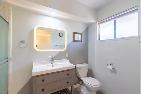 Bath - 9375 Cherry Ave, Orangevale, CA 95662 photo 5 of 7