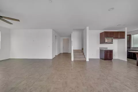 Entry Way - 4637 Zoe Ave, Keyes, CA 95328 photo 7 of 10
