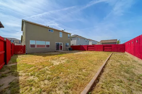 Exterior - 4637 Zoe Ave, Keyes, CA 95328 photo 3 of 11