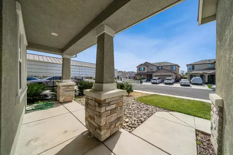 Exterior - 4637 Zoe Ave, Keyes, CA 95328 photo 2 of 11