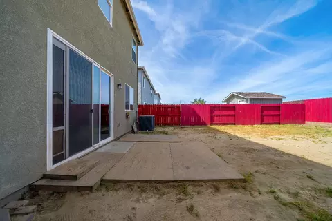 Exterior - 4637 Zoe Ave, Keyes, CA 95328 photo 7 of 11